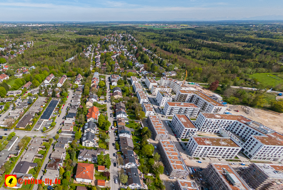 04.05.2023 - Luftbilder vom Alexisqaurtier und Pandion Verde in Neuperlach